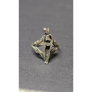 Silver Tone Skeleton Coffin Ring Gothic Halloween Costume Jewelry Size 6.5